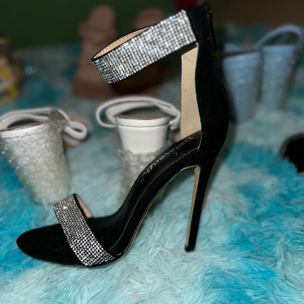 Heels white,black in any color